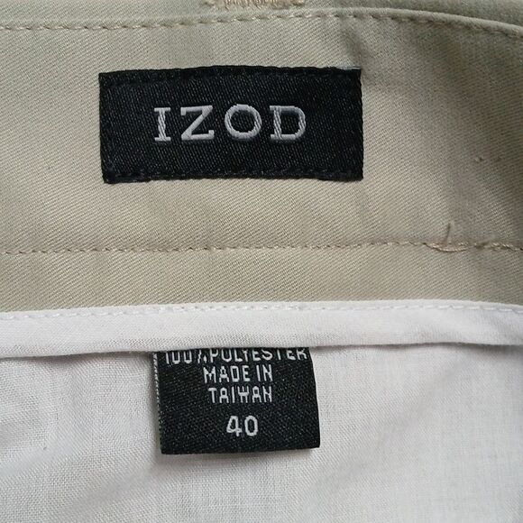 Izod  tan pleated front shorts  Sz 40 NWOT - Picture 4 of 4